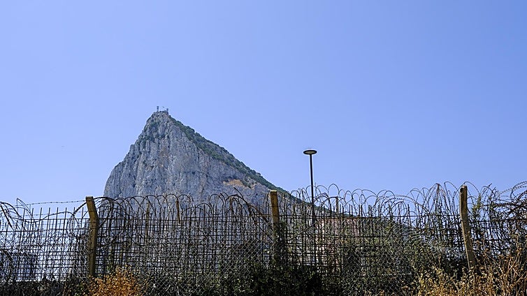 Gibraltar, un agujero negro ambiental para el Mediterráneo