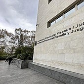 Juzgan a un hombre acusado de violar a una menor de 16 años a la que esperaba a la salida del instituto