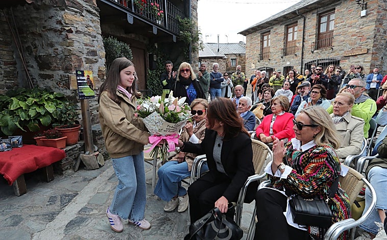 Imagen principal - Homenaje a Nacho Rumbao en Espinoso de Compludo (León)