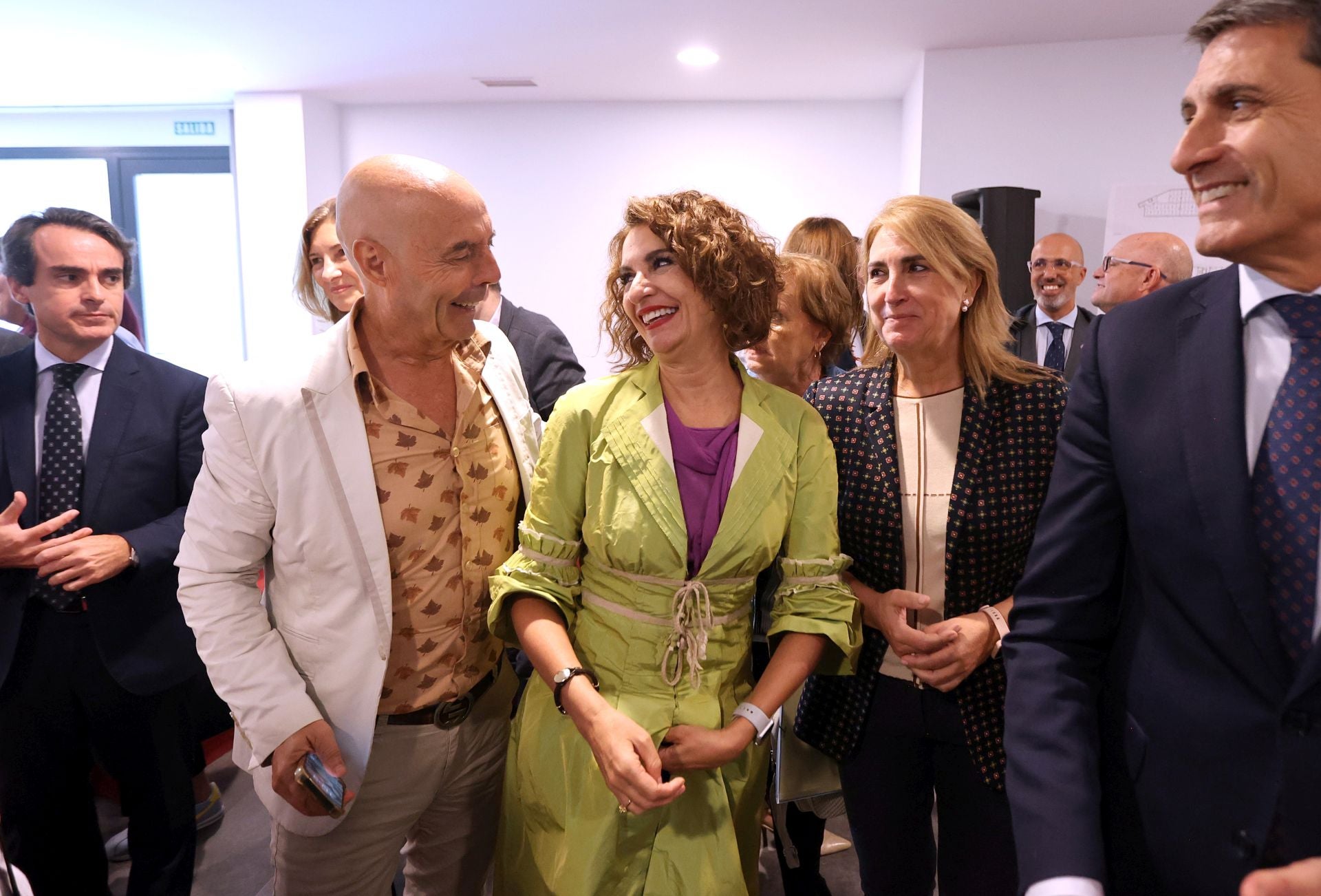 La emocionante entrega de llaves a mayores para sus pisos en Córdoba, en imágenes