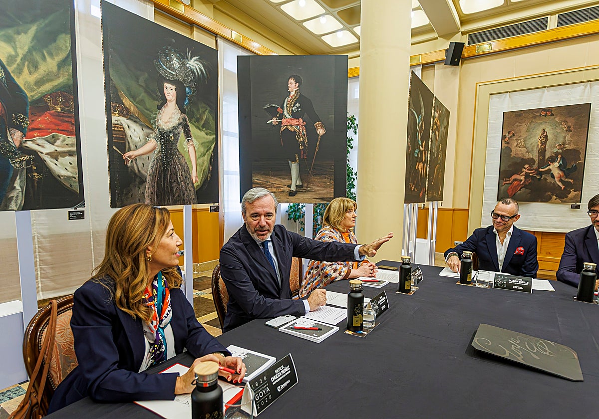 Chueca y Azcón presiden la primera reunión de la comisión autonómica por el bicentenario