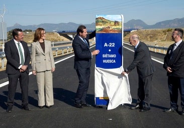 Puente se siente solo en Huesca: el ministro critica el «gataflorismo» y «numerito» del PP que no asiste a inaugurar la A-22