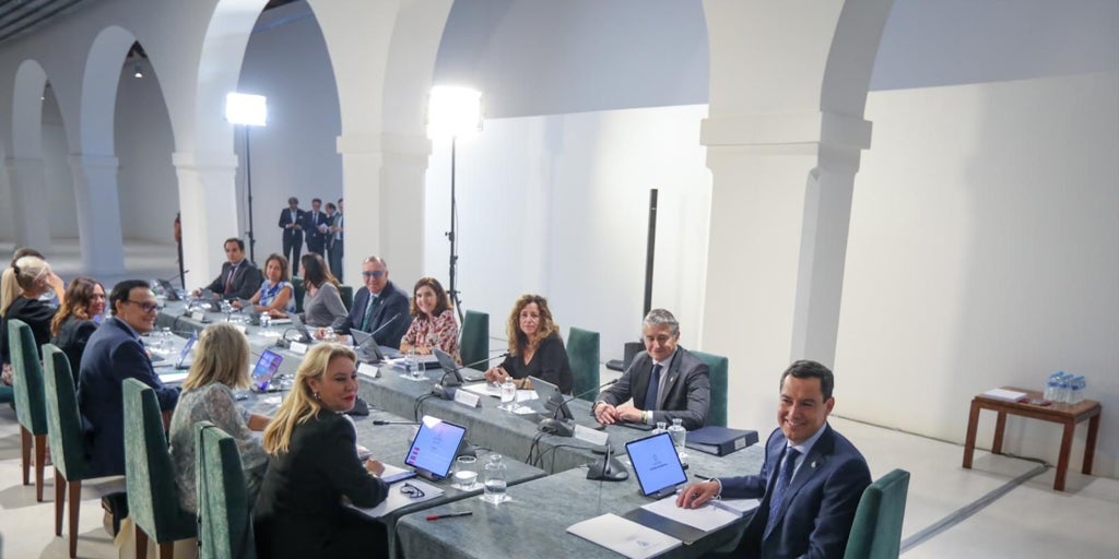 Andalucía hará rebajas fiscales de 200 euros por cada hijo