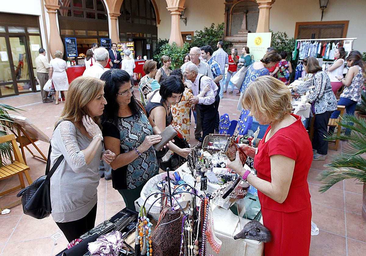Mercadillo de la Buena Gente, una cita divertida con la caridad cristiana en San Hipólito