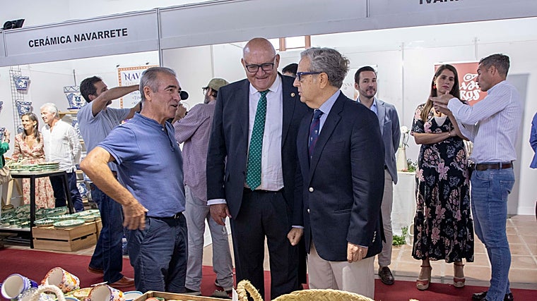 Del botijo al portavelas: la feria Enbarro enlaza la tradición y la vanguardia alfarera de La Rambla