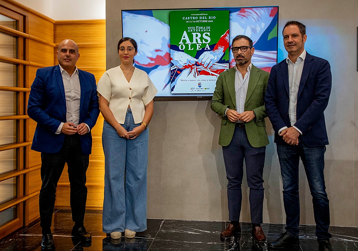 Autoridades y miembros de Diputación en la presentación de Ars Olea