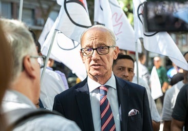 «La Generalitat está secuestrada por el taxi, les han hecho una ley 'ad hoc'»