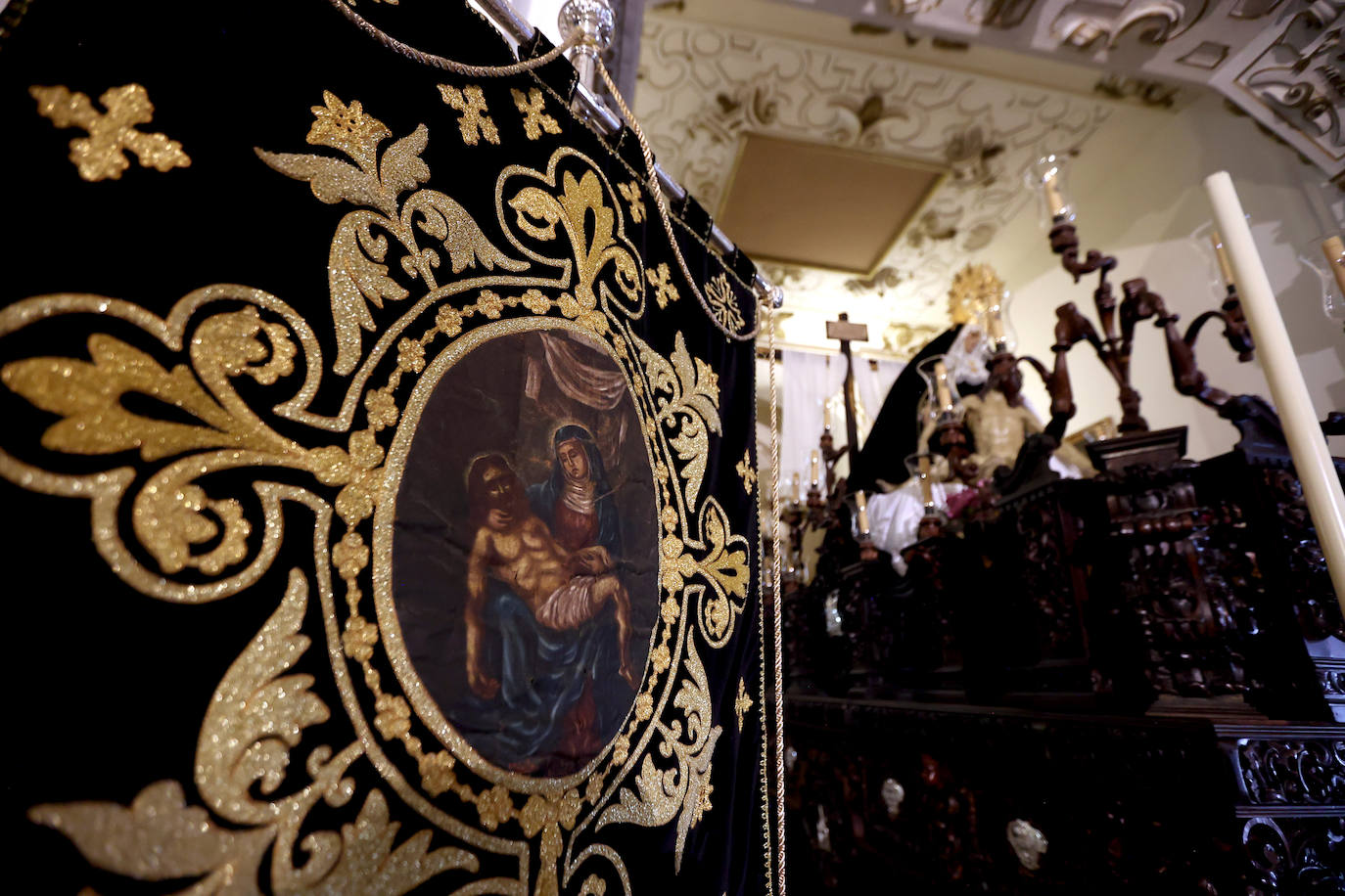 Las cofradías de la provincia esperan el Vía Crucis Magno en Córdoba, en imágenes