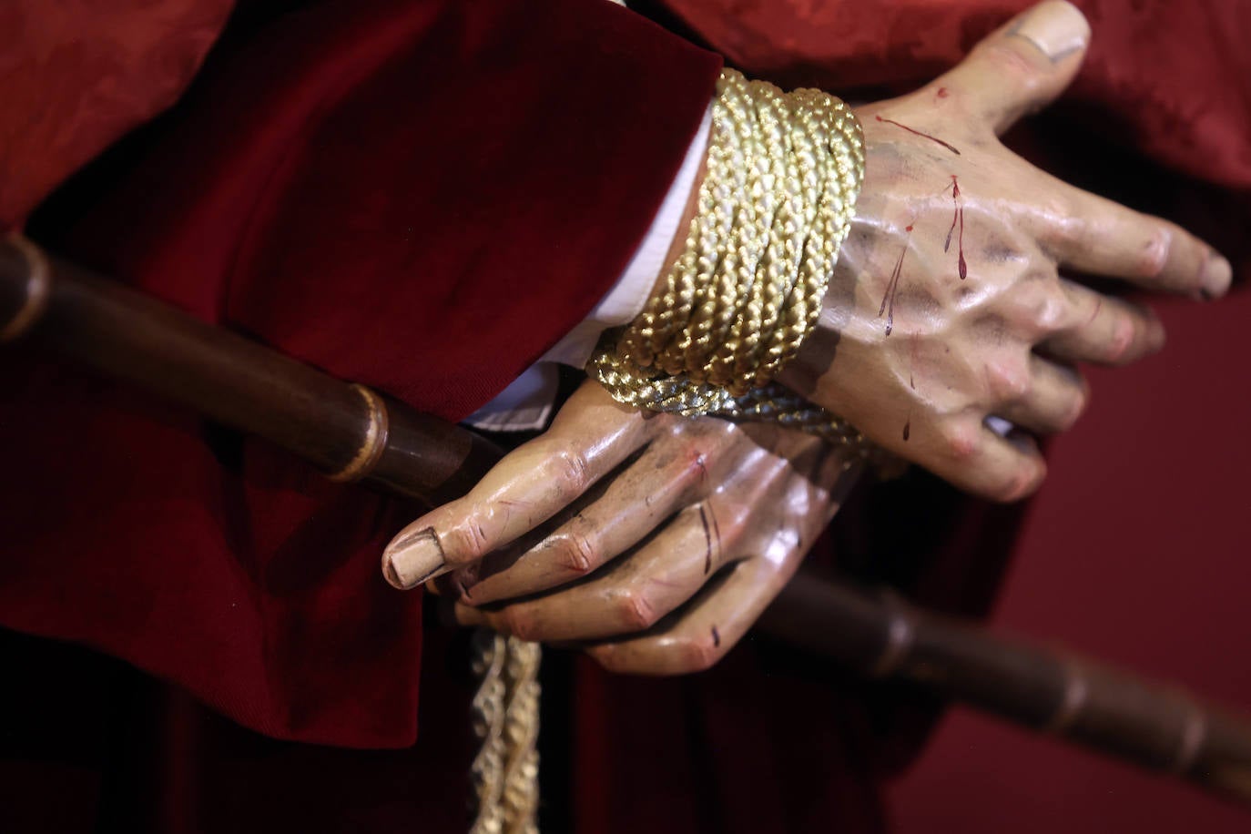 Las cofradías de la provincia esperan el Vía Crucis Magno en Córdoba, en imágenes