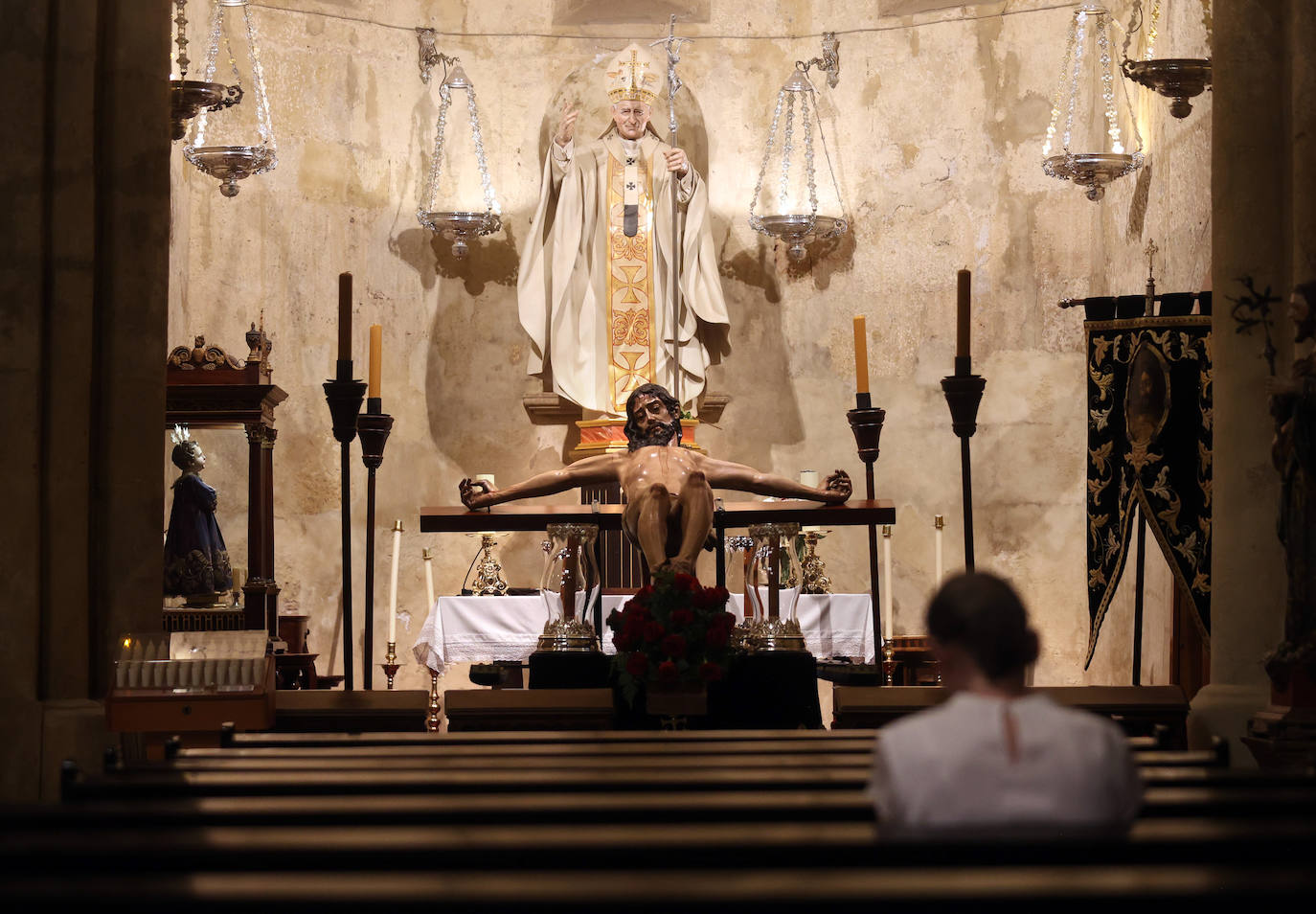 Las cofradías de la provincia esperan el Vía Crucis Magno en Córdoba, en imágenes