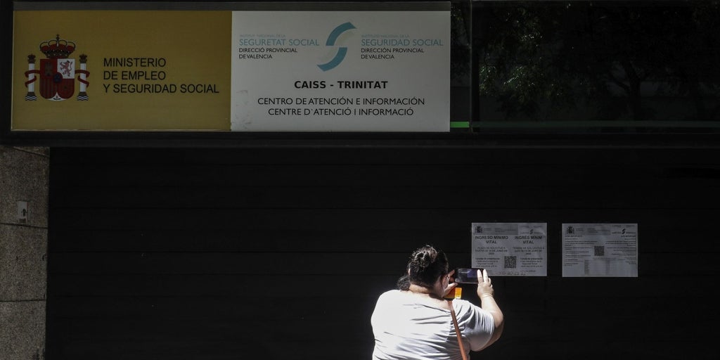 La Justicia reconoce por primera vez a una jubilada el derecho a cobrar más en su pensión por acoger a su nieta