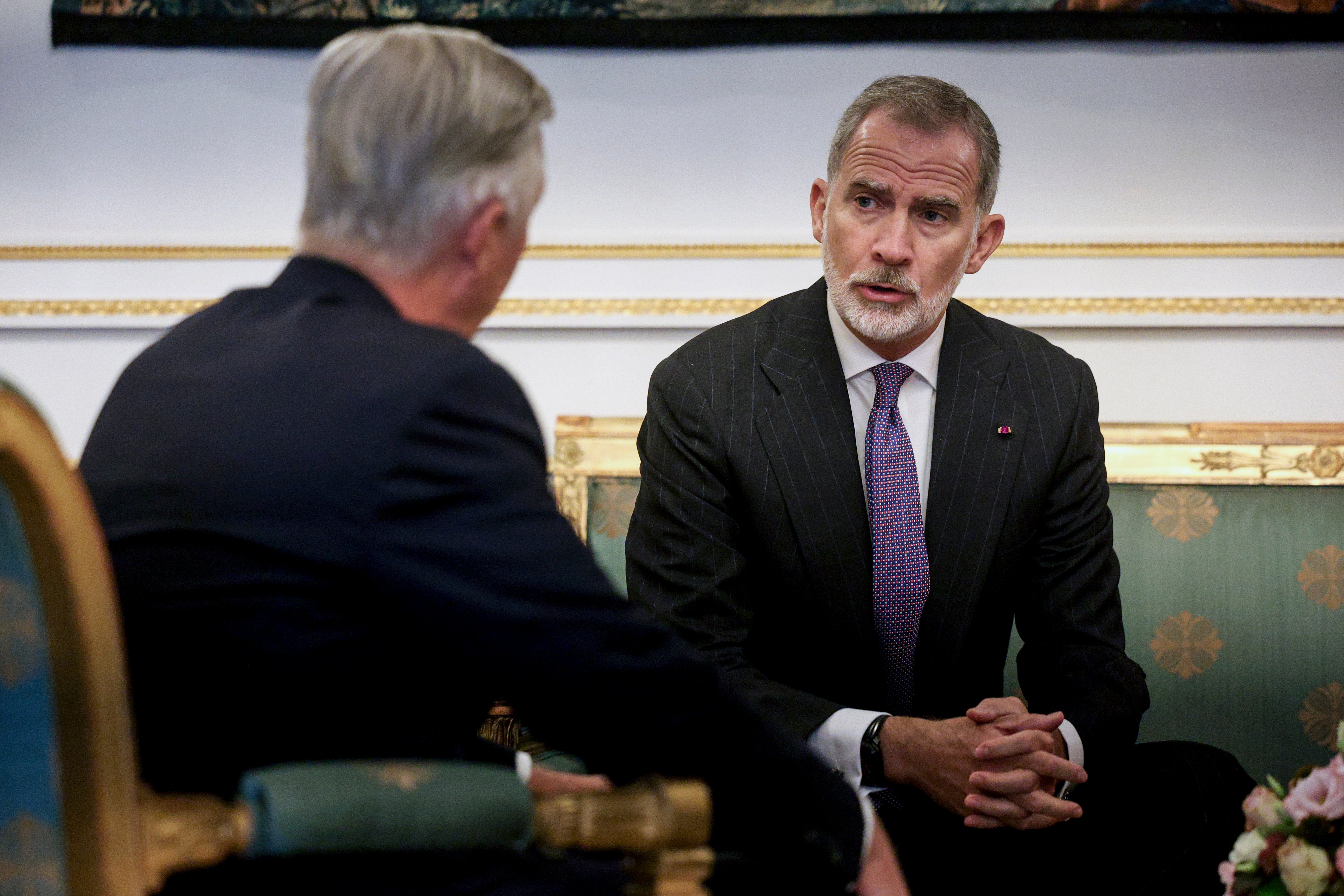 Felipe VI se reúne con el rey Felipe de Bélgica.