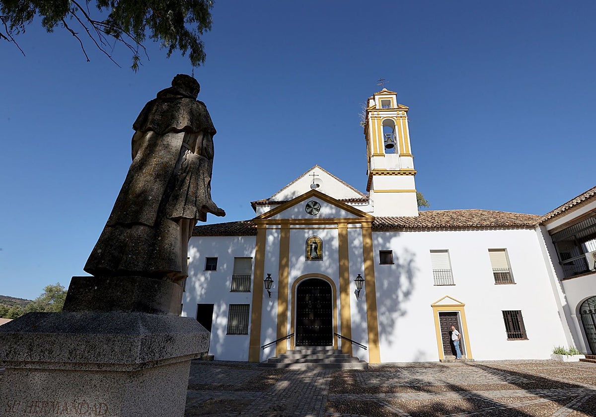 Monumento a San Álvaro ante el convento de Santo Domingo de Scala Coeli