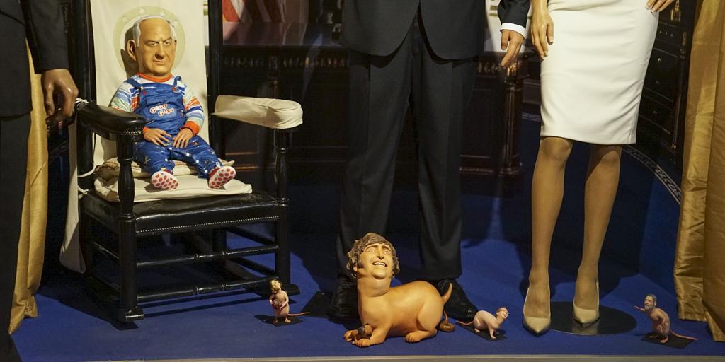 Una figura del muñeco diabólico Chucky con cara de Netanyahu llega al Museo de Cera, que se desvincula de la acción
