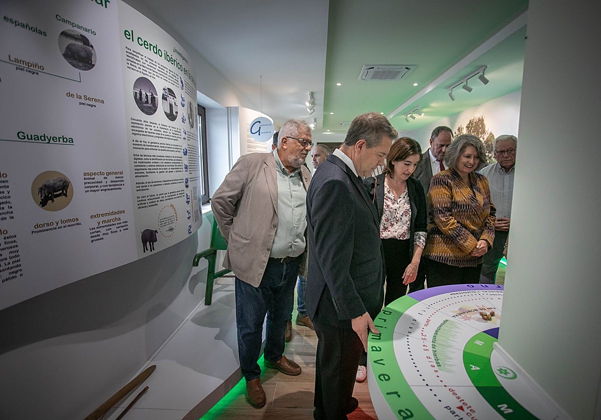 Page ha inaugurado este miércoles el centro de interpretación del 'Dehesón del Encinar'