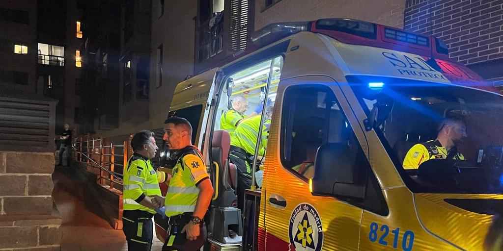 Un hombre de 39 años, en estado grave por un disparo en una urbanización de San Blas