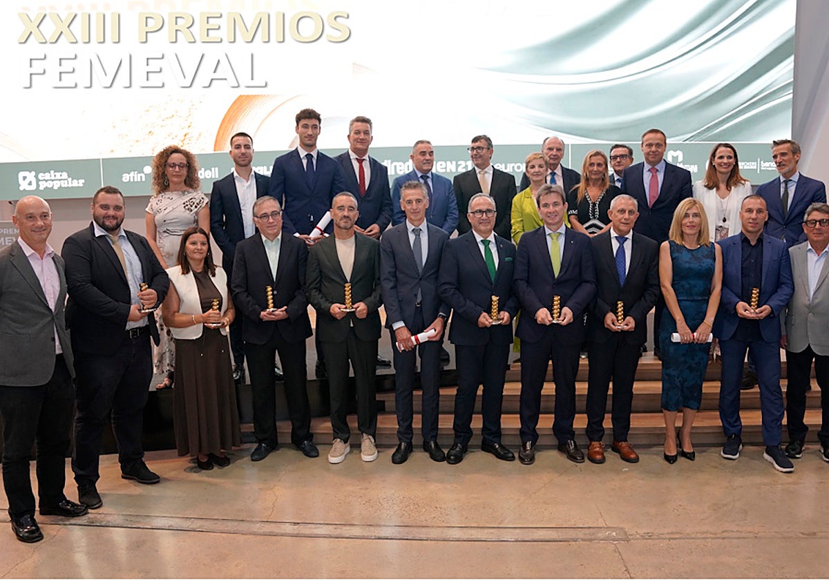 Imagen de los galardonados en los XXII Premios Femeval