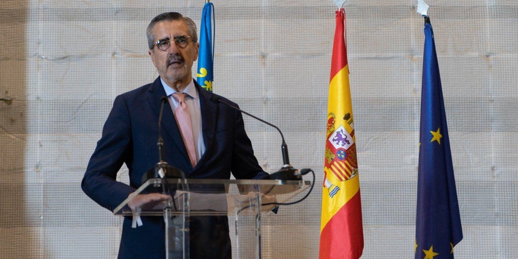 Archivan por prescripción una denuncia contra el excomisionado de la dana que falsificó un título