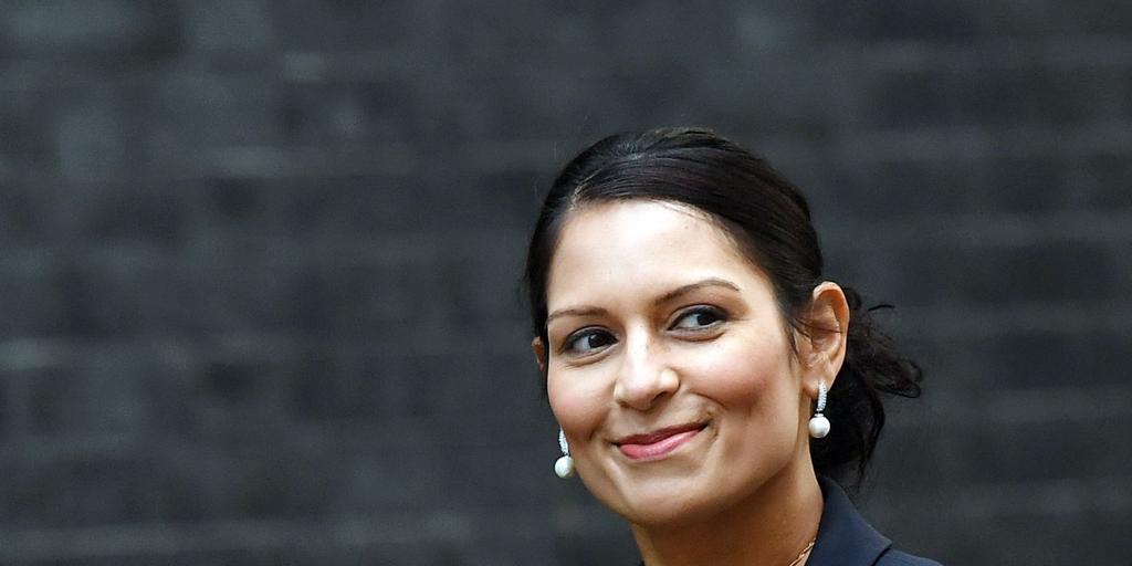 Así funciona el sistema británico de inmigración por puntos, uno de los posibles modelos para el Partido Popular