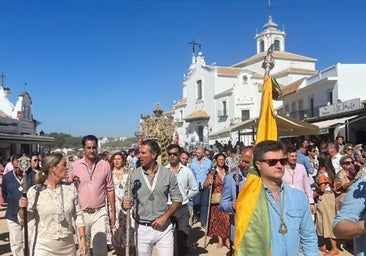 El Rocío de la Macarena sale al paso de la polémica por la compra de la casa en la aldea