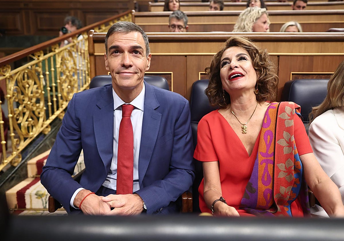 María Jesús Montero elude la autocrítica por los fallos en el sistema de  cribado de cáncer de mama aprobado en su etapa: «No soy consejera hace 13  años»