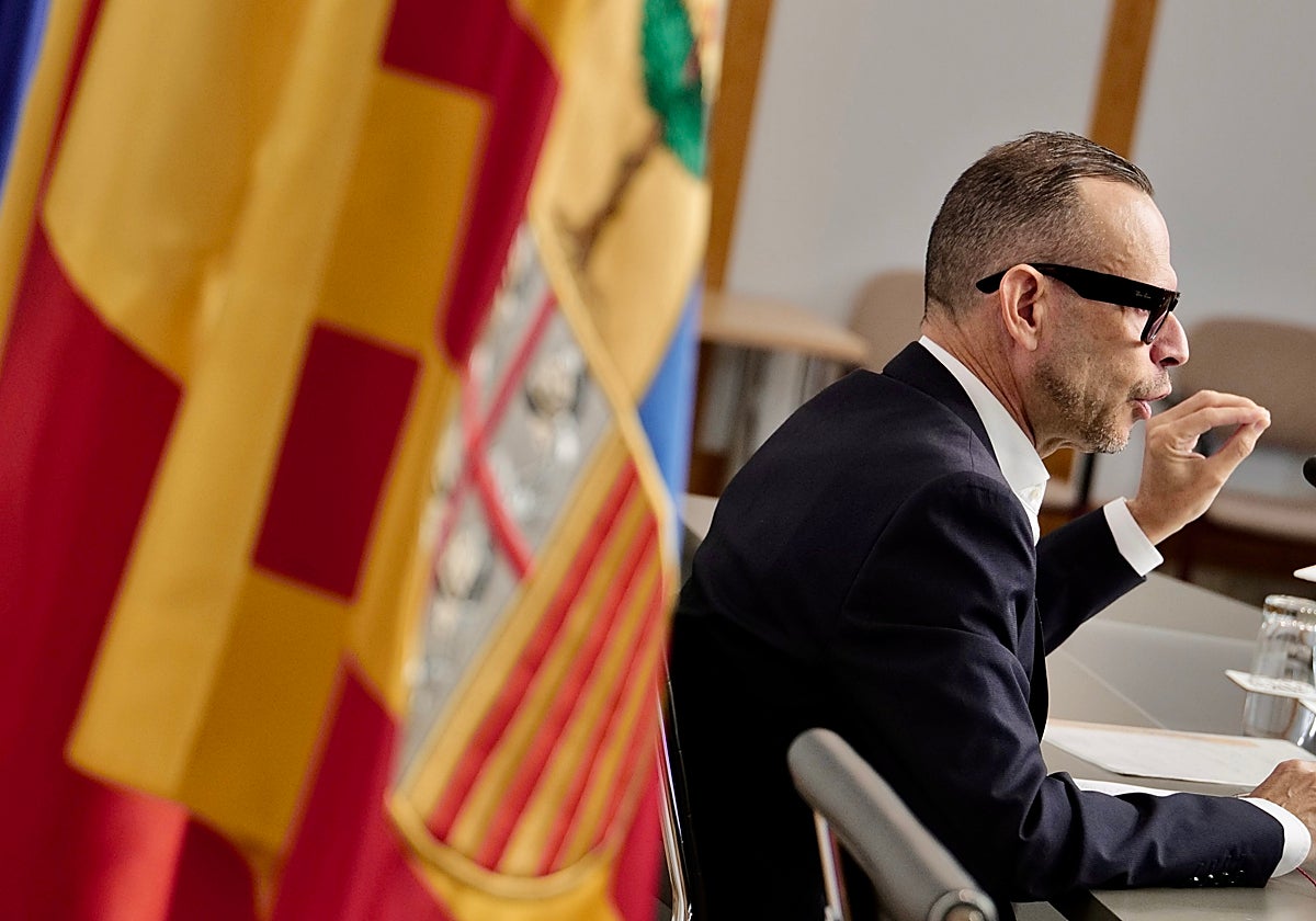El director general de Cultura del Gobierno aragonés, Pedro Olloqui, durante la rueda de prensa ofrecida este jueves 9 de octubre