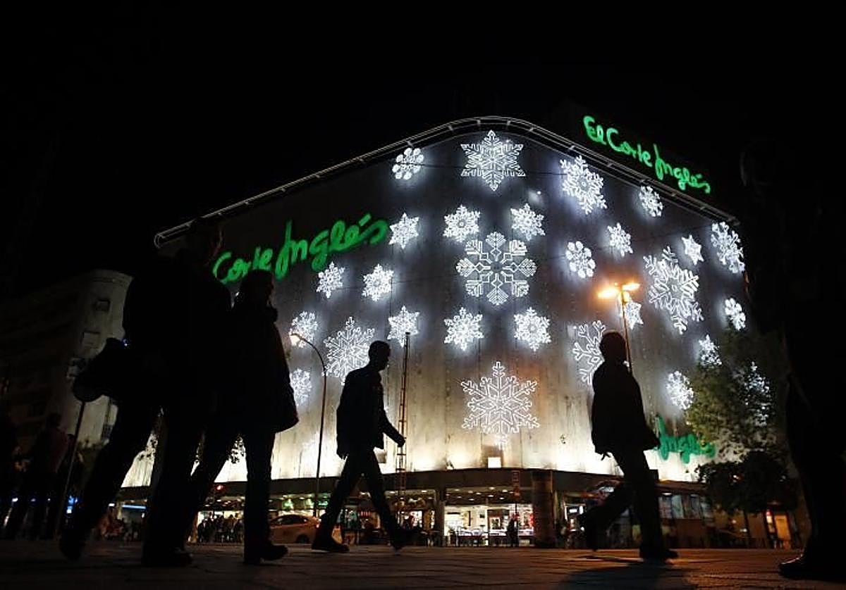 Edificio de El Corte Inglés en Ronda de los Tejares