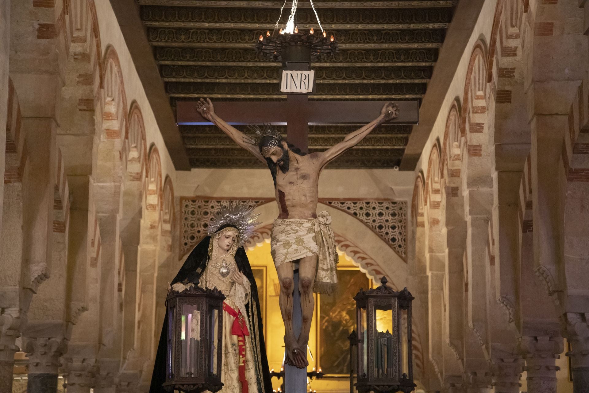 Las cofradías de la provincia siguen llegando para el Vía Crucis Magno de Córdoba, en imágenes