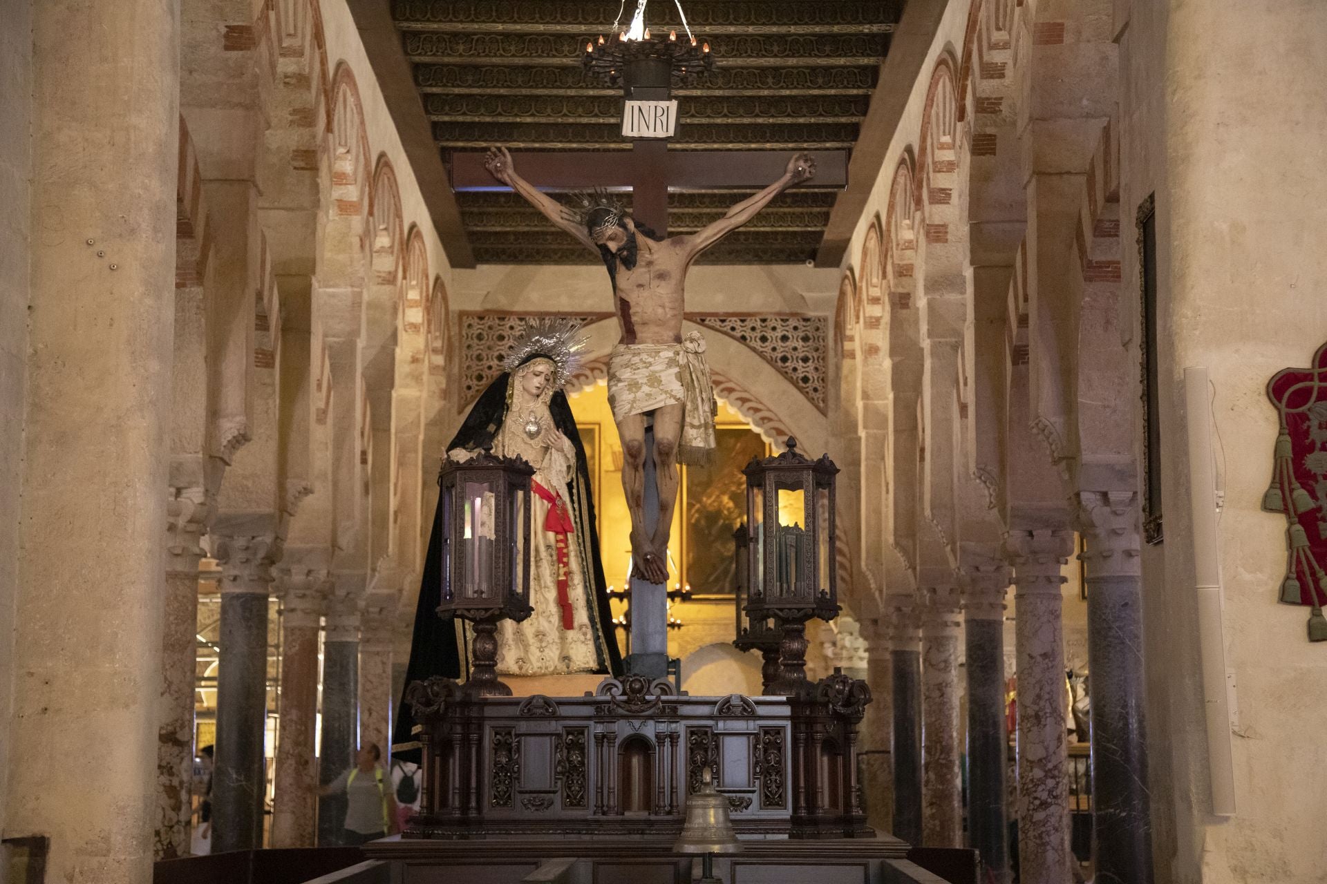 Las cofradías de la provincia siguen llegando para el Vía Crucis Magno de Córdoba, en imágenes