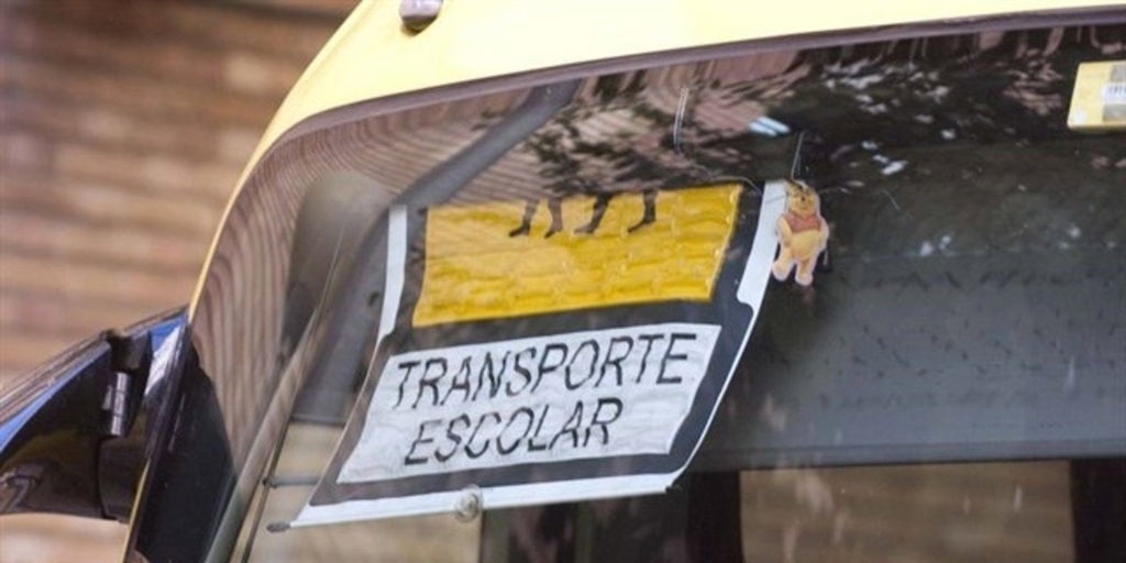 Competencia investiga posibles repartos de contratos públicos en el transporte escolar de Castilla-La Mancha
