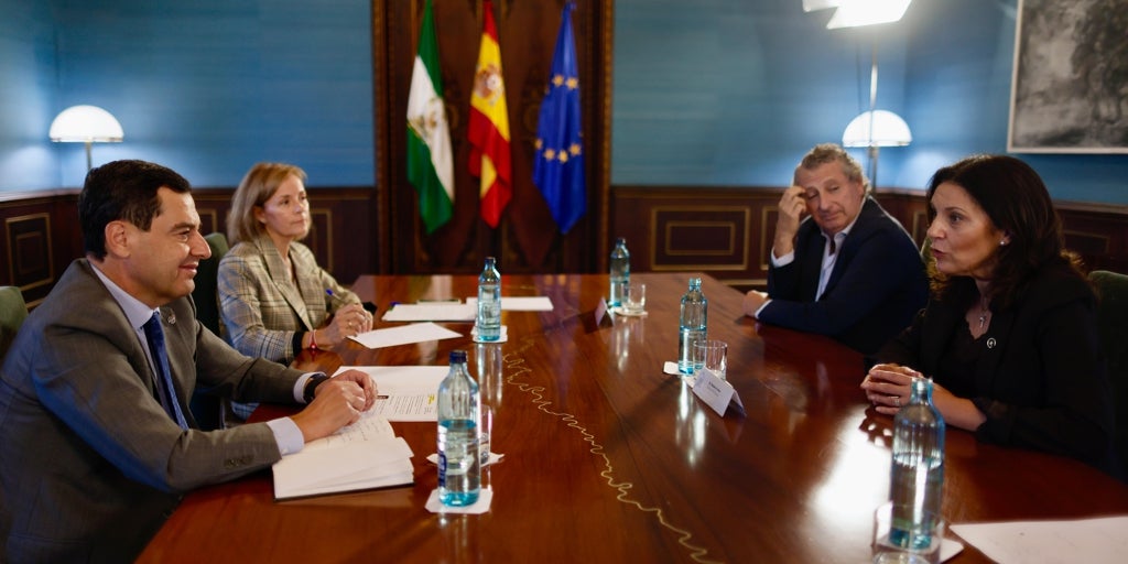 La Junta de Andalucía defiende que «ninguna mujer» se deriva en el seguimiento del cribado de cáncer de mama: «Se hace 100% en el SAS»