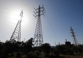 La Junta de Andalucía cree que «no hay justificación medioambiental ni técnica» para dejar a Córdoba fuera de la planificación eléctrica