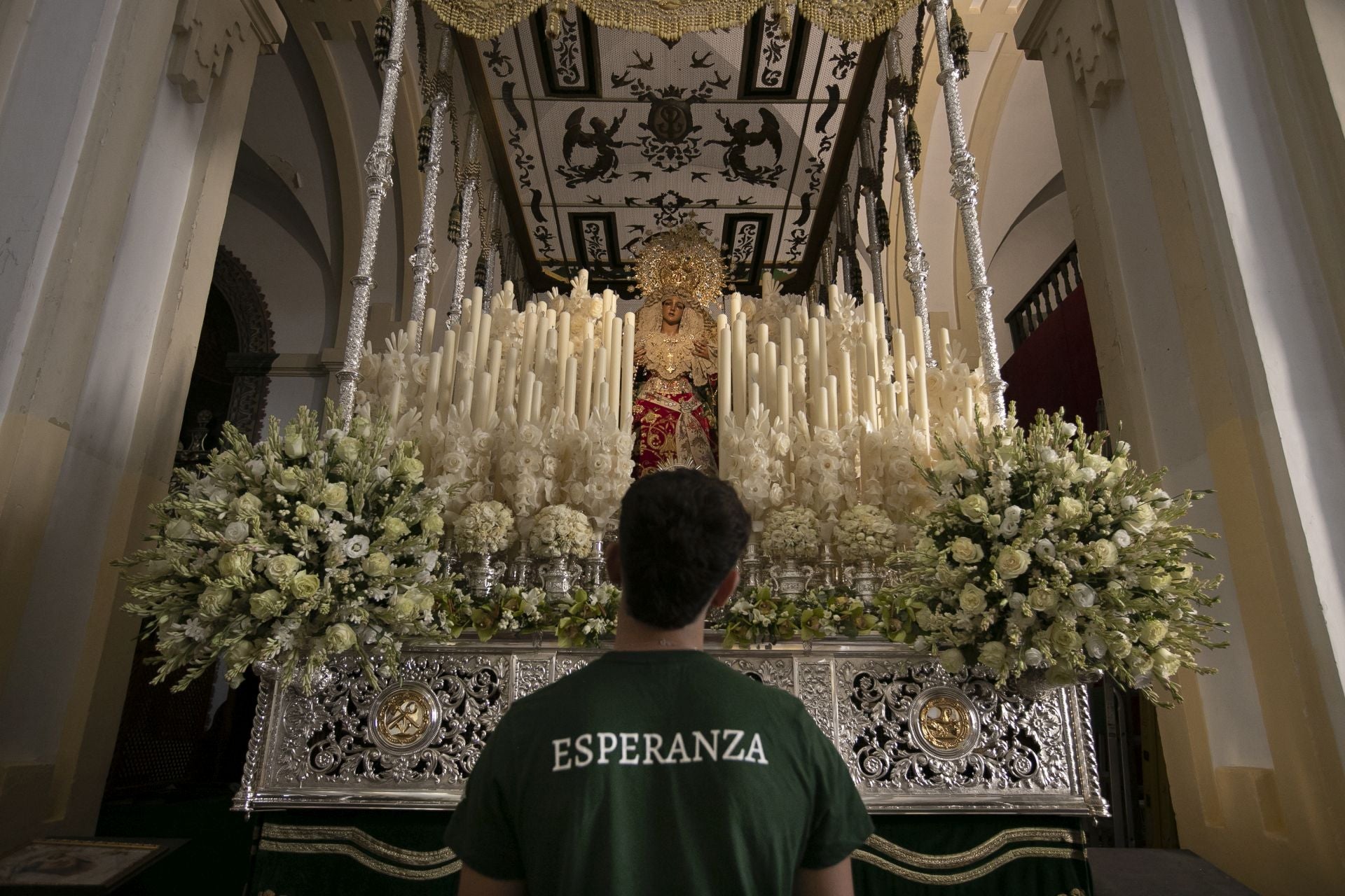 Los preparativos del Vía Crucis Magno de Córdoba, en imágenes