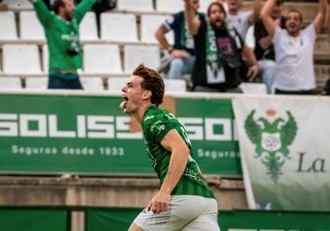 2-0: Dos goles de Friaza dan un cómodo triunfo a un Toledo ante un Huracán solo voluntarioso