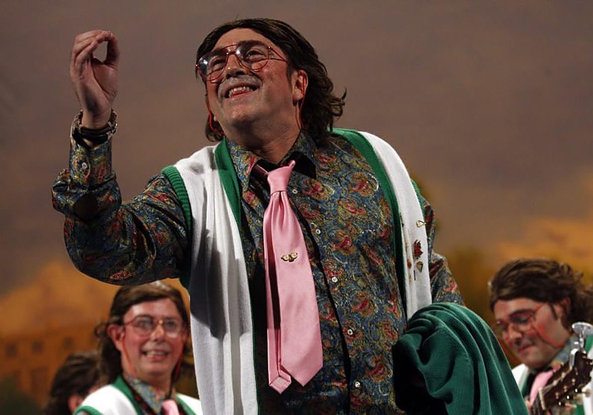 El Selu, en las tablas del Falla con una de sus chirigotas