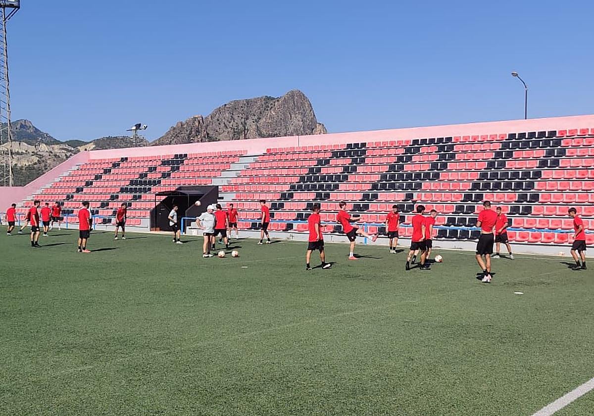 Entrenamietno del Cieza durante esta termporada