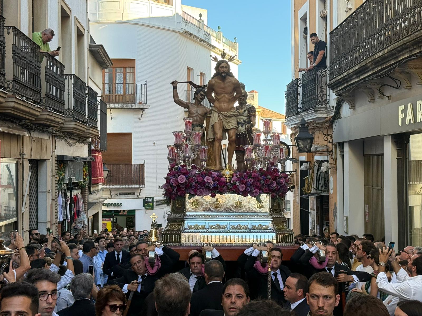 El inicio del Vía Crucis Magno de Córdoba, en imágenes