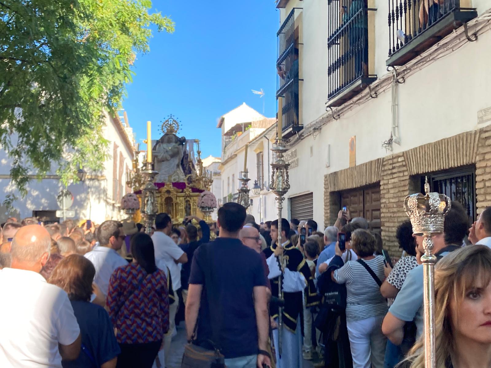 El inicio del Vía Crucis Magno de Córdoba, en imágenes