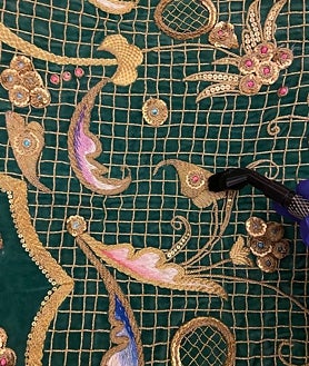 Imagen secundaria 2 - Aspecto del manto antes y después de la intervención y durante el proceso