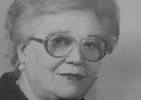 Imagen secundaria 1 - Científicas, empresarias, periodistas, matemáticas...ningún campo les fue ajeno a estas mujeres que, pese al machismo enraizado en la sociedad de las épocas que les tocó vivir, trabajaron y lucharon a la par que los hombres, pese a que muchas lo hicieron en las sombras. Tres ejemplos de ello son Margarita de Mayo Izarra, investigadora y escritora; Laura Heredero, empresaria, o María Fernández-Sanguino Morales, periodista.