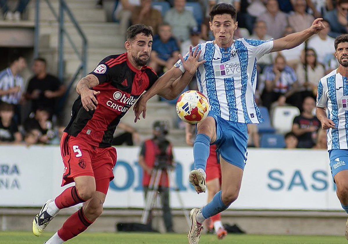 El Talavera cayó ante un potente Ponferradina en El Prado