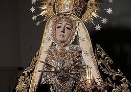 La Virgen de los Dolores lleva el manto de Alburquerque en el Vía Crucis Magno de Córdoba