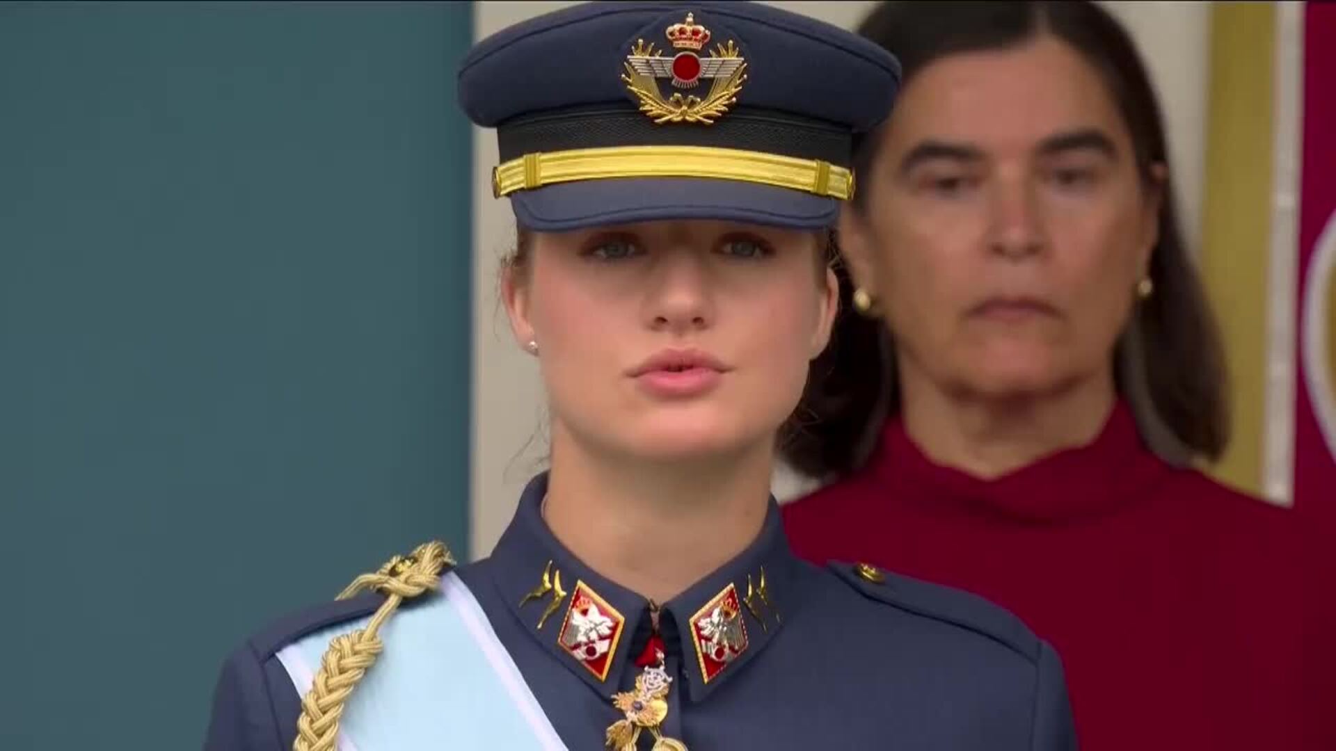 Leonor de Borbón luce uniforme de alférez del Ejército del Aire en la Fiesta Nacional