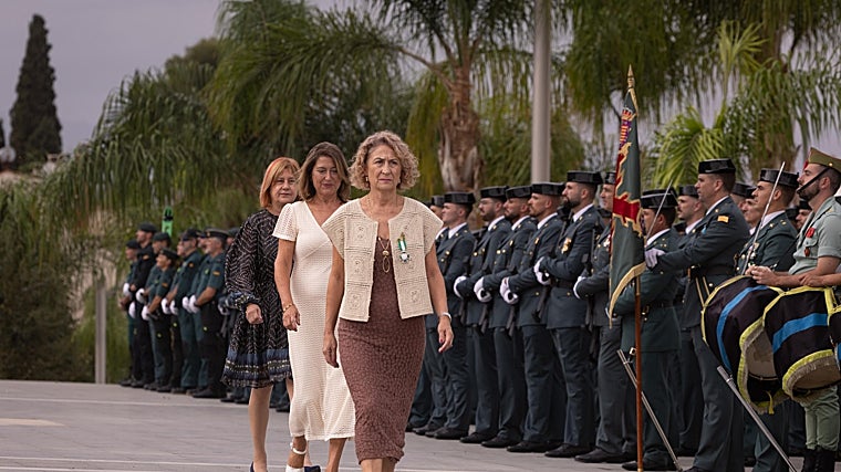 Las tres matronas condecoradas en el acto de la Guardia Civil