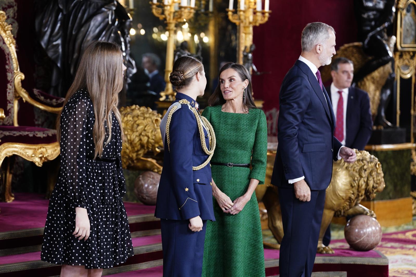 Un momento de complicidad entre la Reina y la Princesa, que este 2025 ha vivido su tercera recepción de este tipo