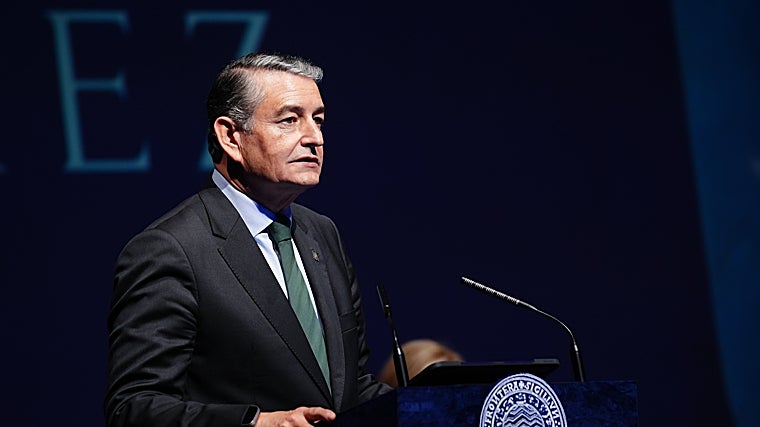 El consejero provisional de Salud