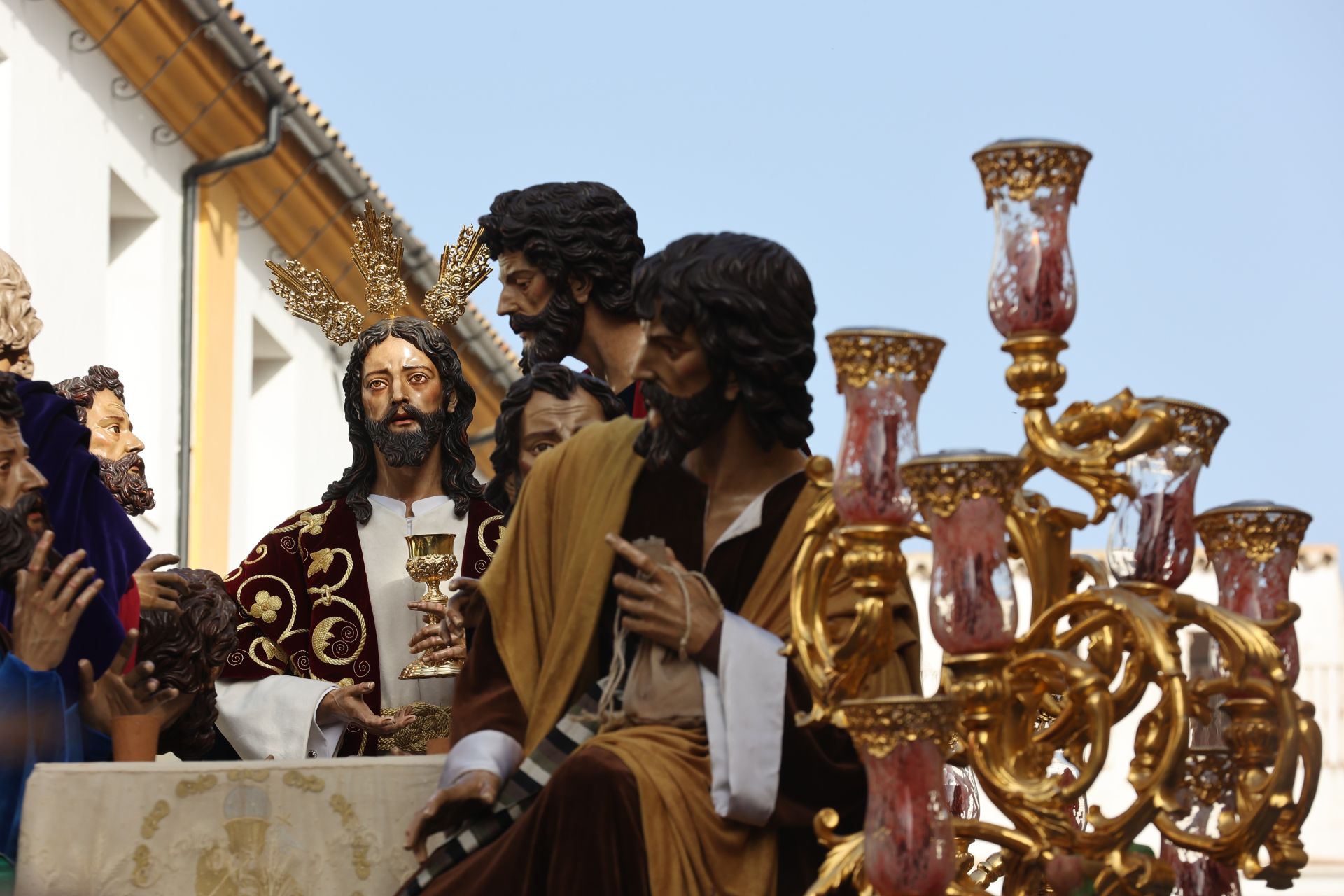 El alegre traslado de la Sagrada Cena de Córdoba y la Esperanza del Valle, en imágenes