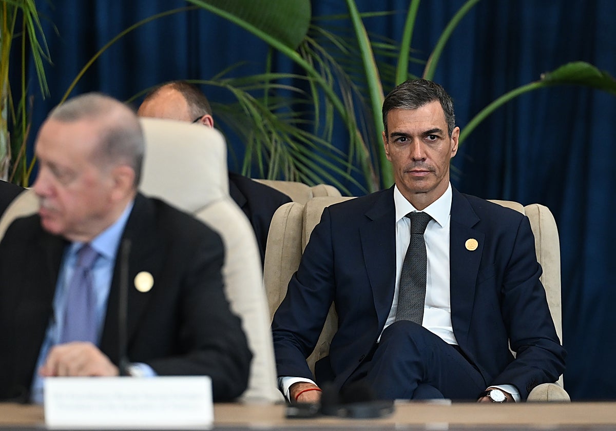 El presidente del Gobierno, Pedro Sánchez, durante la ceremonia de firma del plan de paz para Oriente Próximo