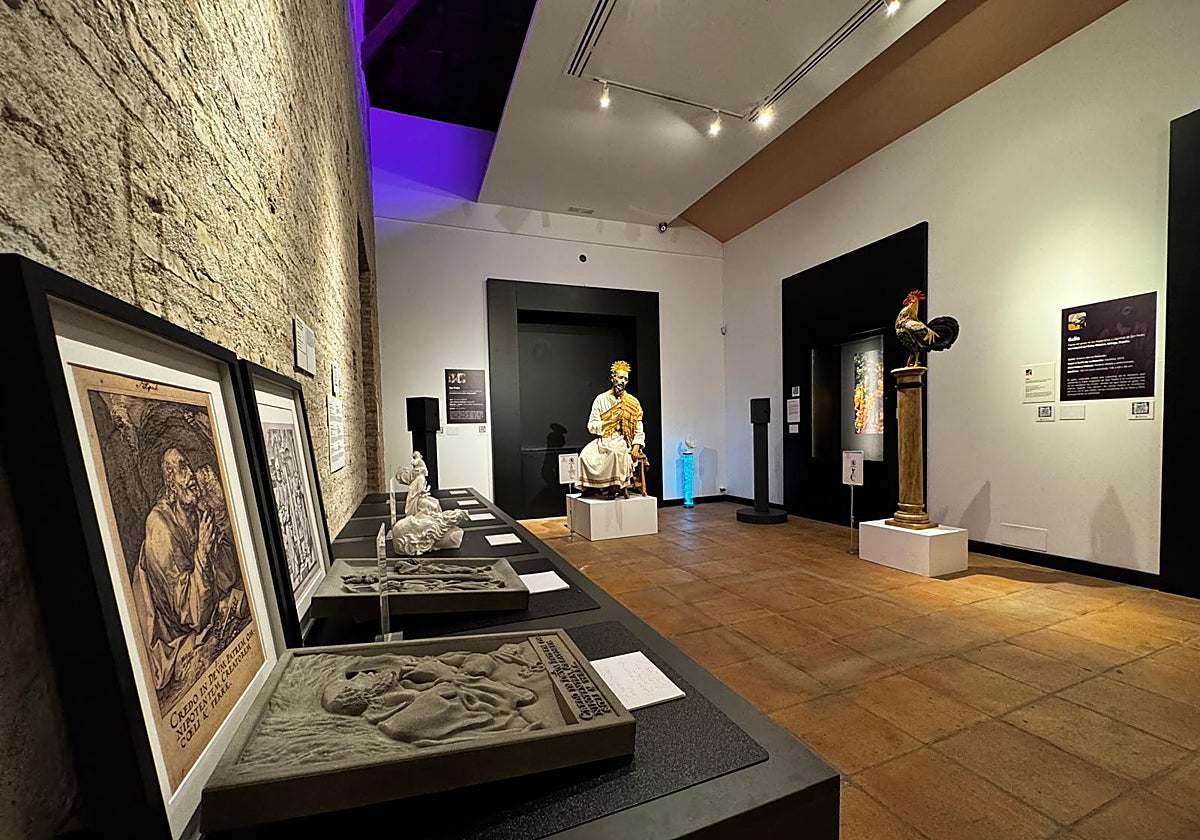 La sala principal de la exposición «Negaciones 4.0. Una muestra para los sentidos»