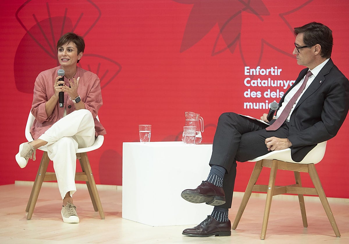 La ministra de Vivienda Isabel Rodríguez y el presidente de la Generalitat, Salvador Illa